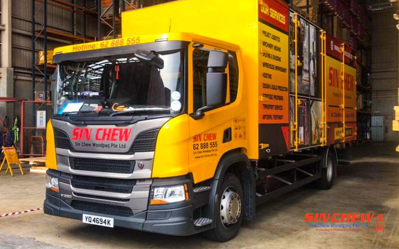 Sin Chew Woodpaq truck providing supply chain logistics services.